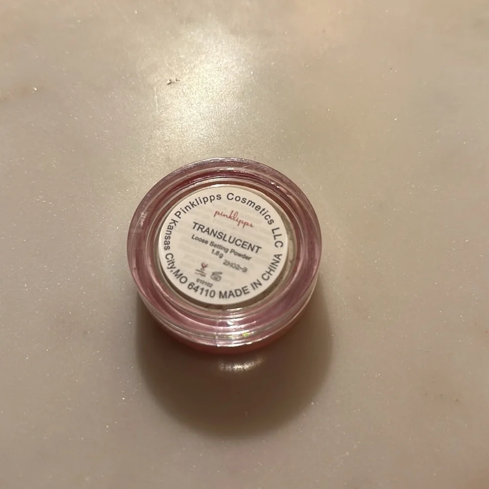 🆕 Pinklipps loose setting powder